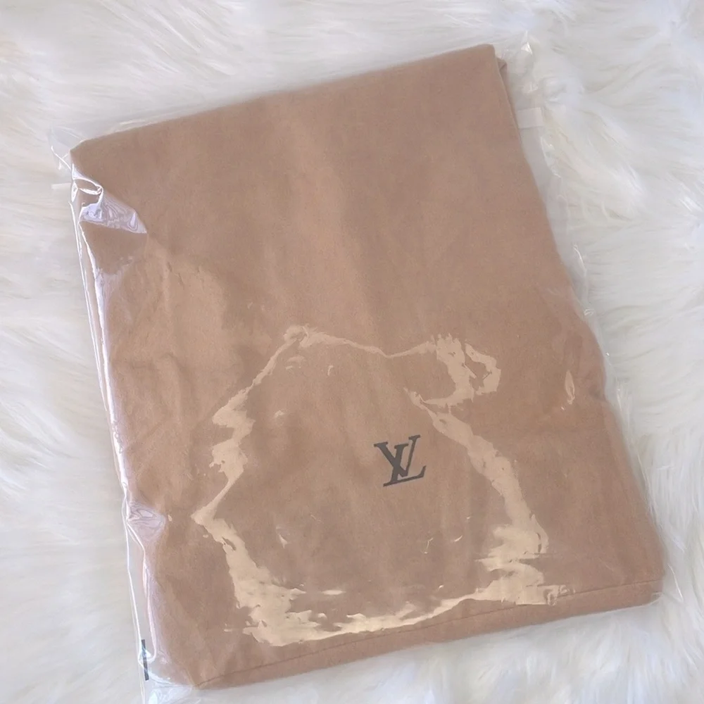 Louis Vuitton Tan Drawstring‎ Dust Bag